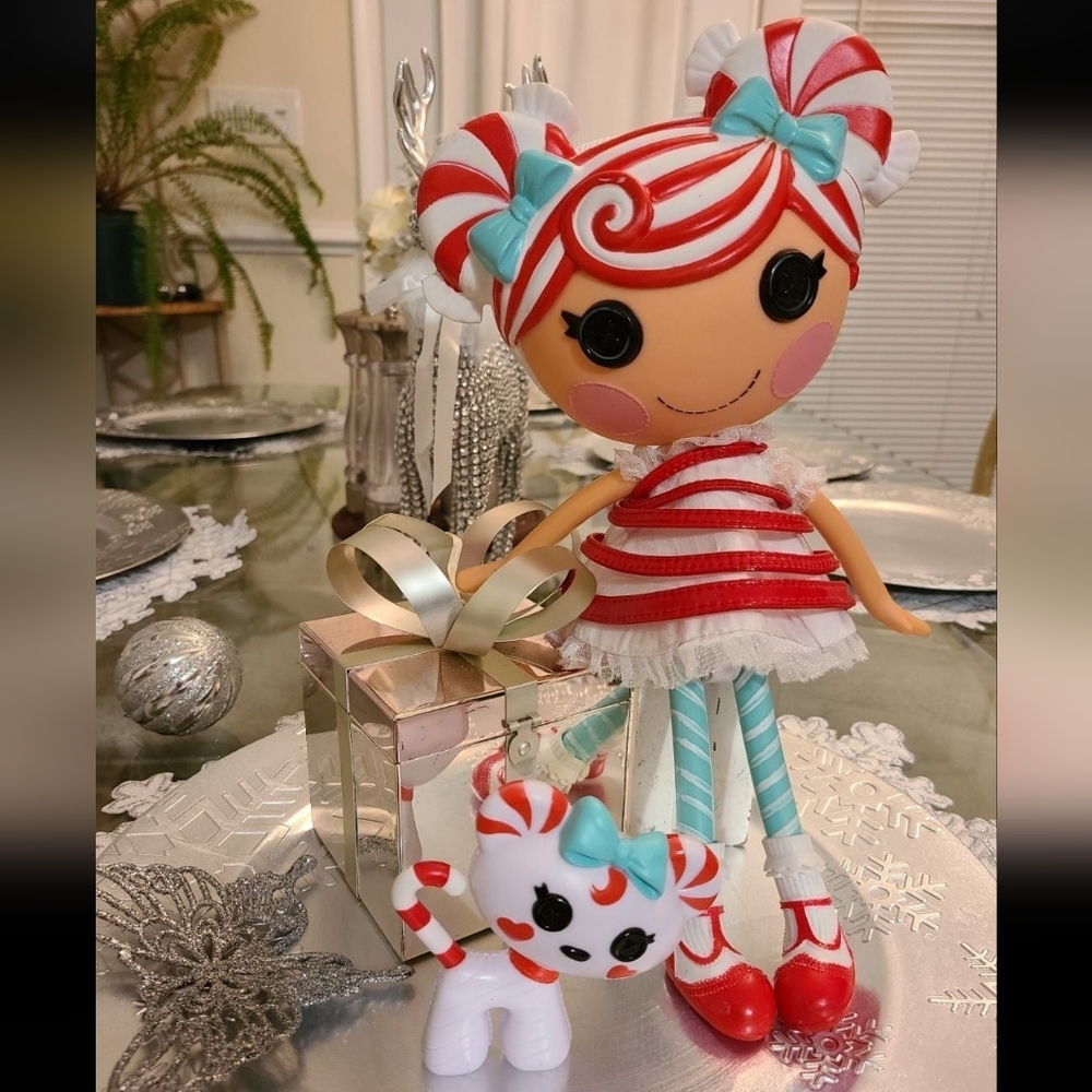 Lalaloopsy Christmas  candy 13 inch